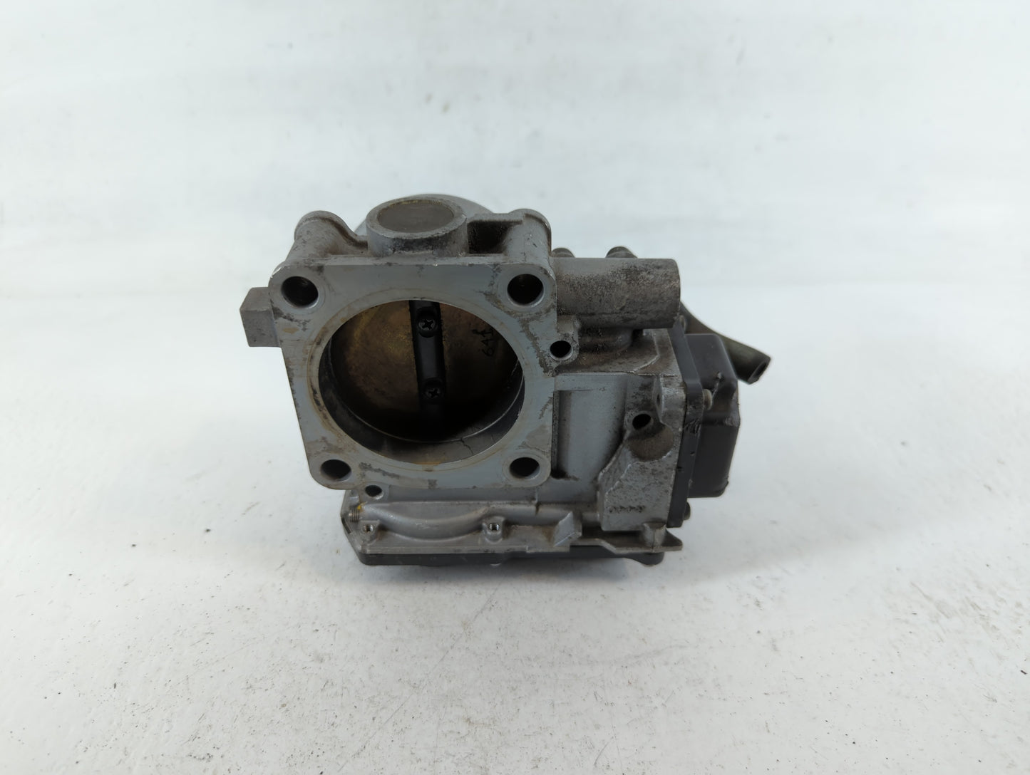 2010-2014 Honda Cr-V Throttle Body Fits Fits 2010 2011 2012 2013 2014 2015 OEM Used Auto Parts - Oemusedautoparts1.com