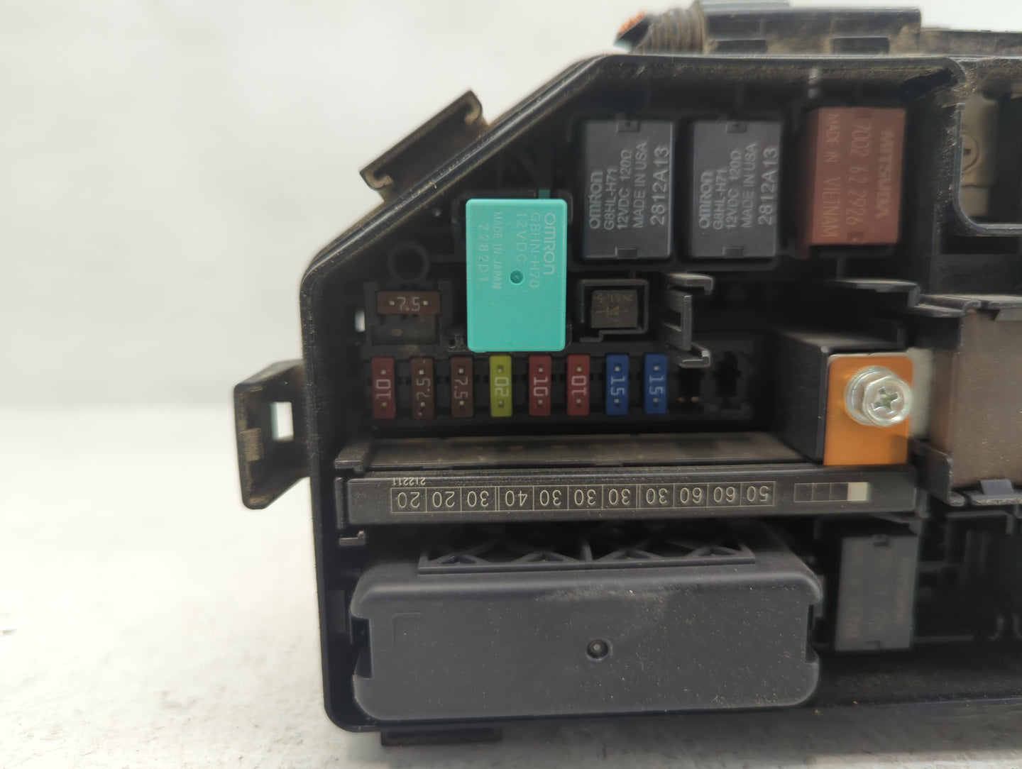 2012-2014 Honda Cr-V Fusebox Fuse Box Panel Relay Module P/N:TOA A011 AO Fits Fits 2012 2013 2014 OEM Used Auto Parts - Oemu