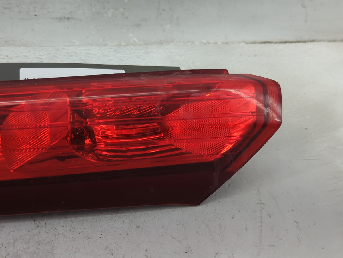 2013 Honda Crv Tail Light Assembly Driver Left OEM P/N:UE16CZT0AAA0 Fits Fits 2012 2014 OEM Used Auto Parts - Oemusedautopar