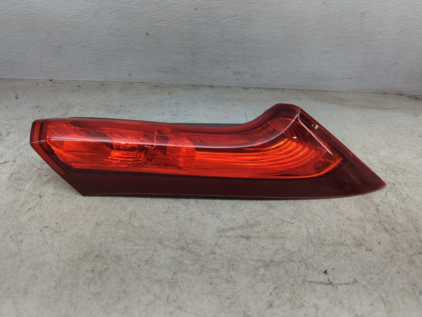 2013 Honda Crv Tail Light Assembly Passenger Right OEM P/N:JM106X TOAA Fits Fits 2012 2014 OEM Used Auto Parts - Oemusedauto