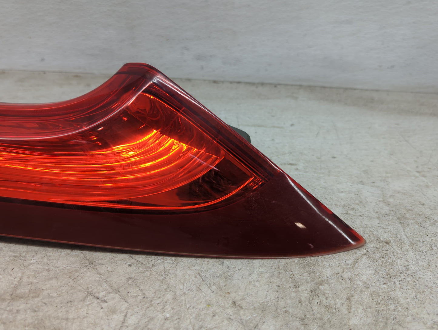2013 Honda Crv Tail Light Assembly Passenger Right OEM P/N:JM106X TOAA Fits Fits 2012 2014 OEM Used Auto Parts - Oemusedauto