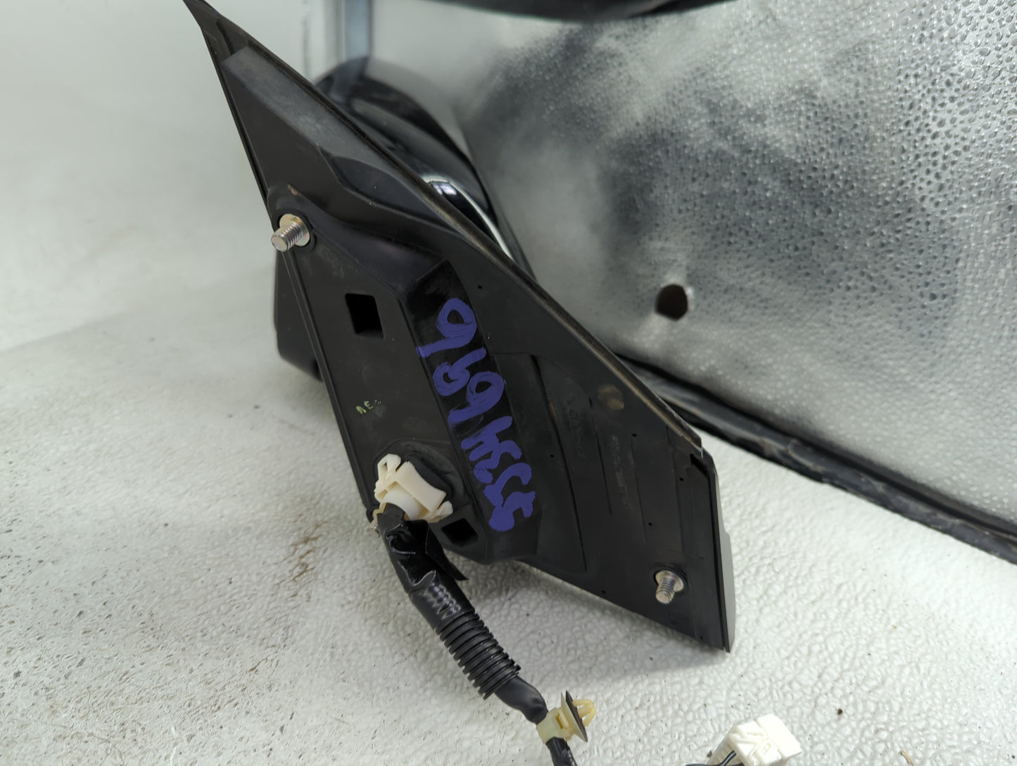 Honda Crv Driver Left Side View Manual Door Mirror Black - Oemusedautoparts1.com