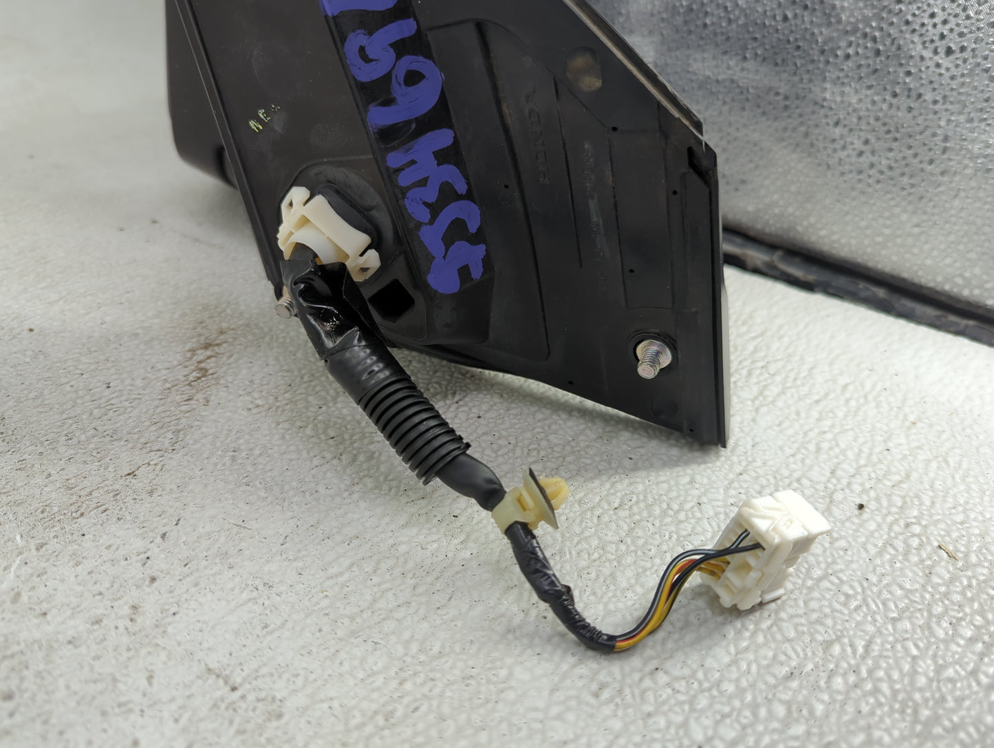 Honda Crv Driver Left Side View Manual Door Mirror Black - Oemusedautoparts1.com