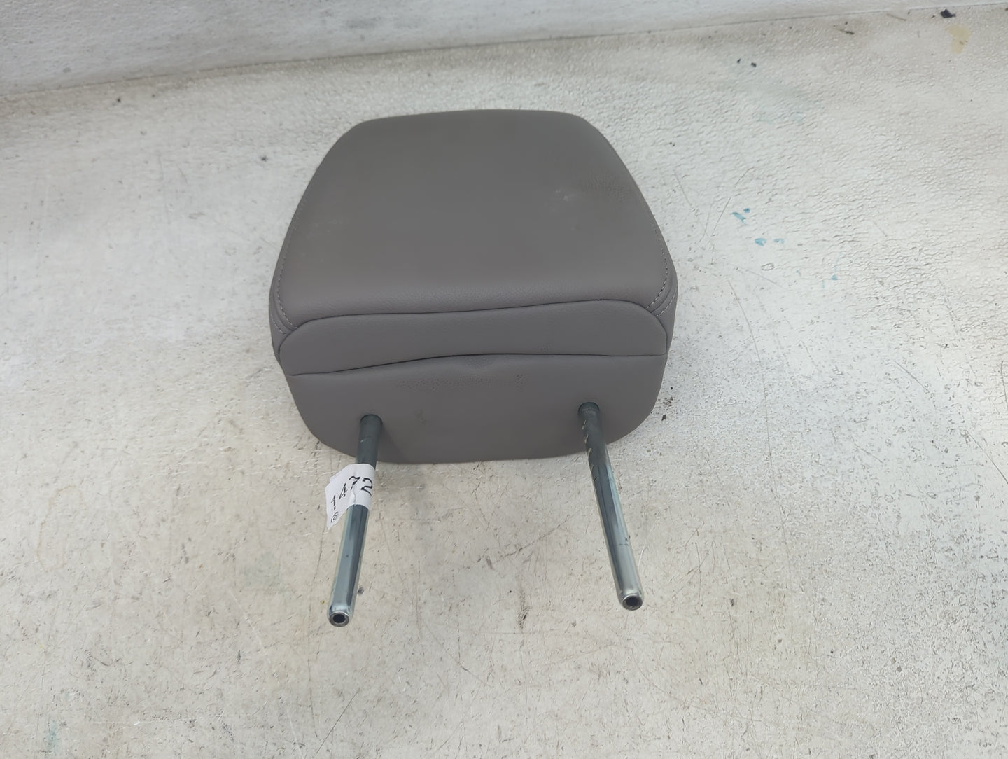 2013 Honda Crv Headrest Head Rest Front Driver Passenger Seat Fits OEM Used Auto Parts - Oemusedautoparts1.com