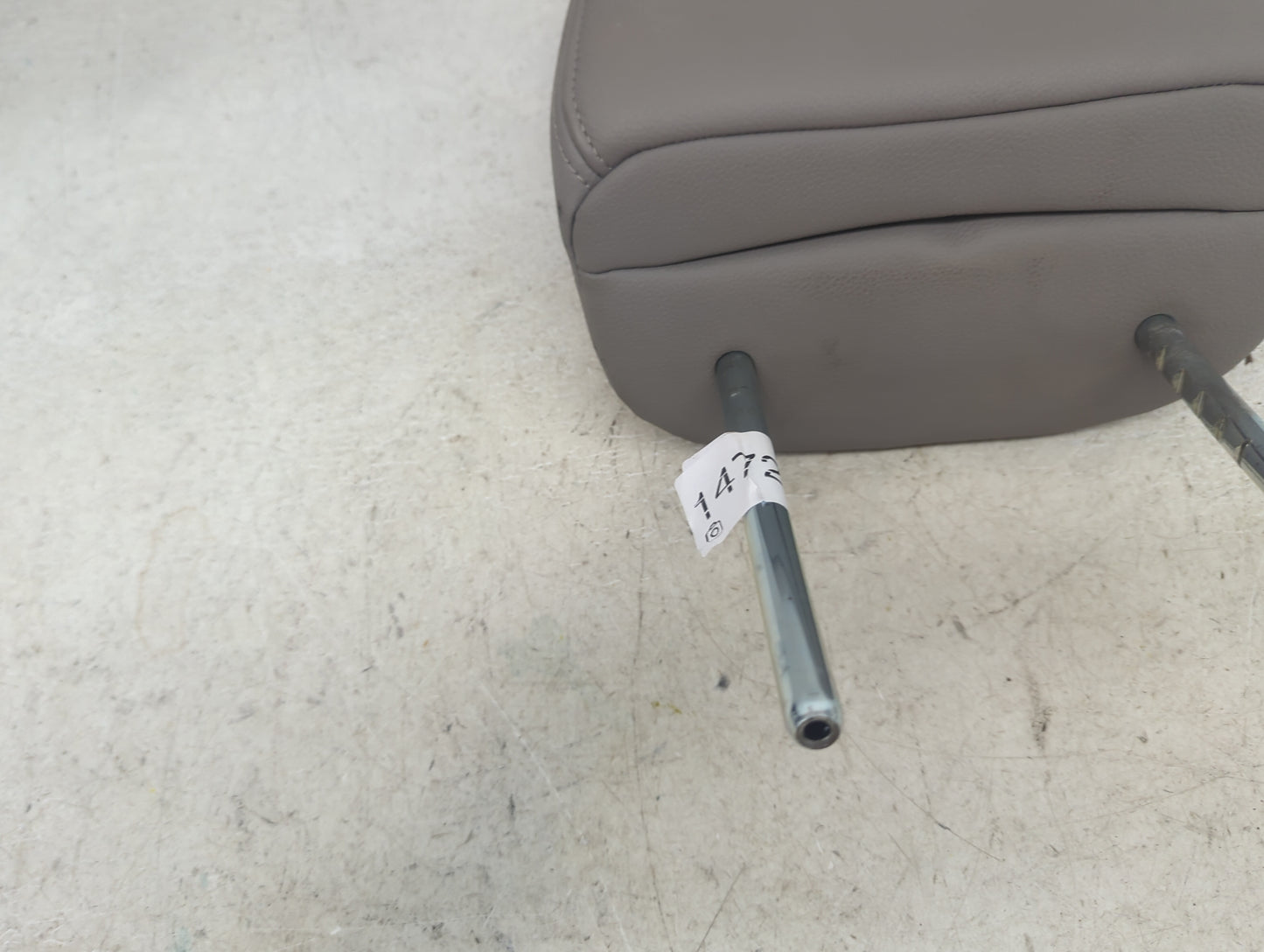 2013 Honda Crv Headrest Head Rest Front Driver Passenger Seat Fits OEM Used Auto Parts - Oemusedautoparts1.com