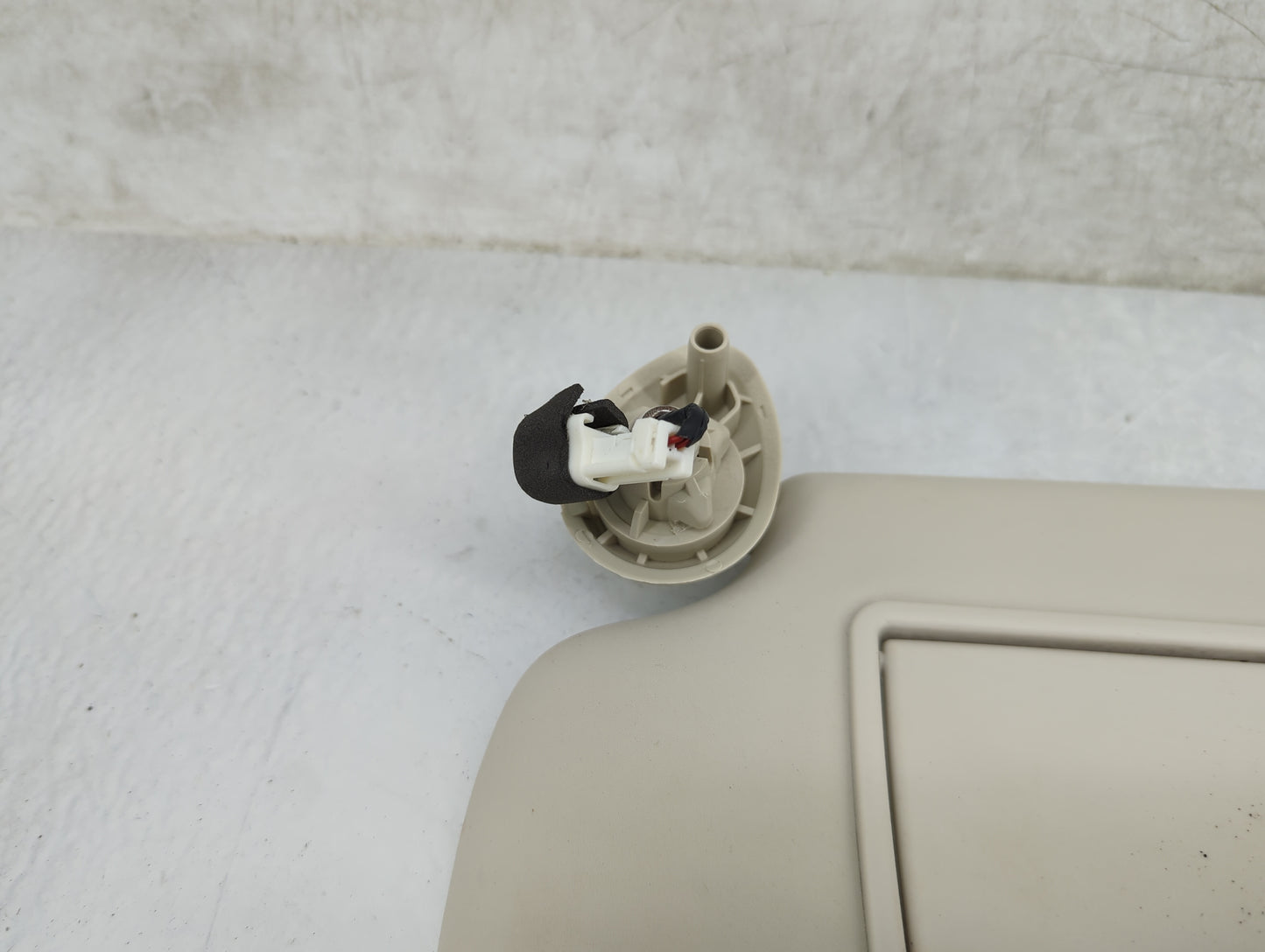 2013 Honda Crv Sun Visor Shade Replacement Driver Left Mirror Fits Fits 2012 2014 OEM Used Auto Parts - Oemusedautoparts1.co