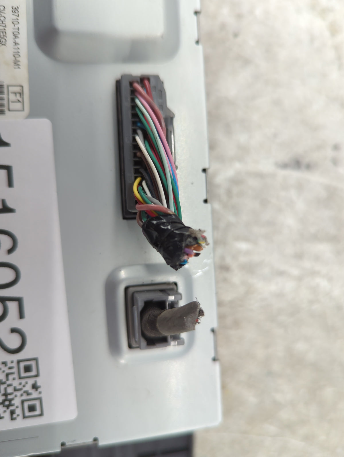 2013 Honda Crv Information Radio Display Screen Black - Oemusedautoparts1.com