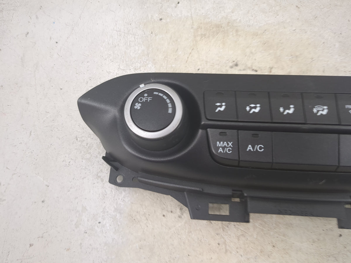 2013 Honda Crv Climate Control Module Temperature AC/Heater Replacement P/N:79502 T0A A CD16C Fits OEM Used Auto Parts - Oem