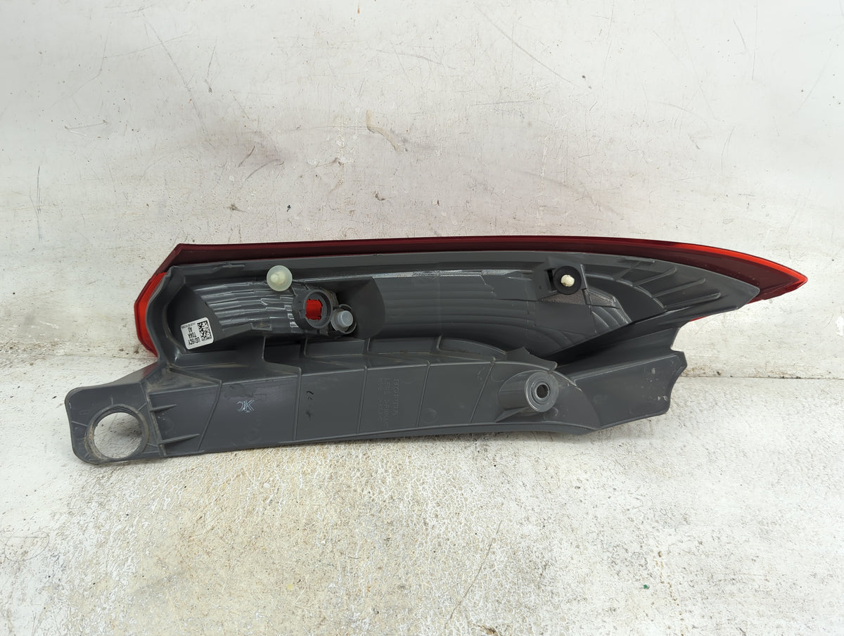 2013 Honda Crv Tail Light Assembly Passenger Right OEM P/N:UG16CY T0AA, A0 Fits Fits 2012 2014 OEM Used Auto Parts - Oemused