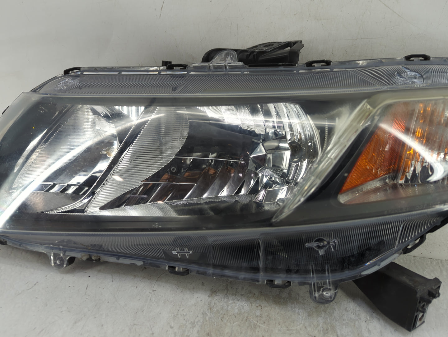 2009-2014 Honda Fit Driver Left Oem Head Light Headlight Lamp - Oemusedautoparts1.com