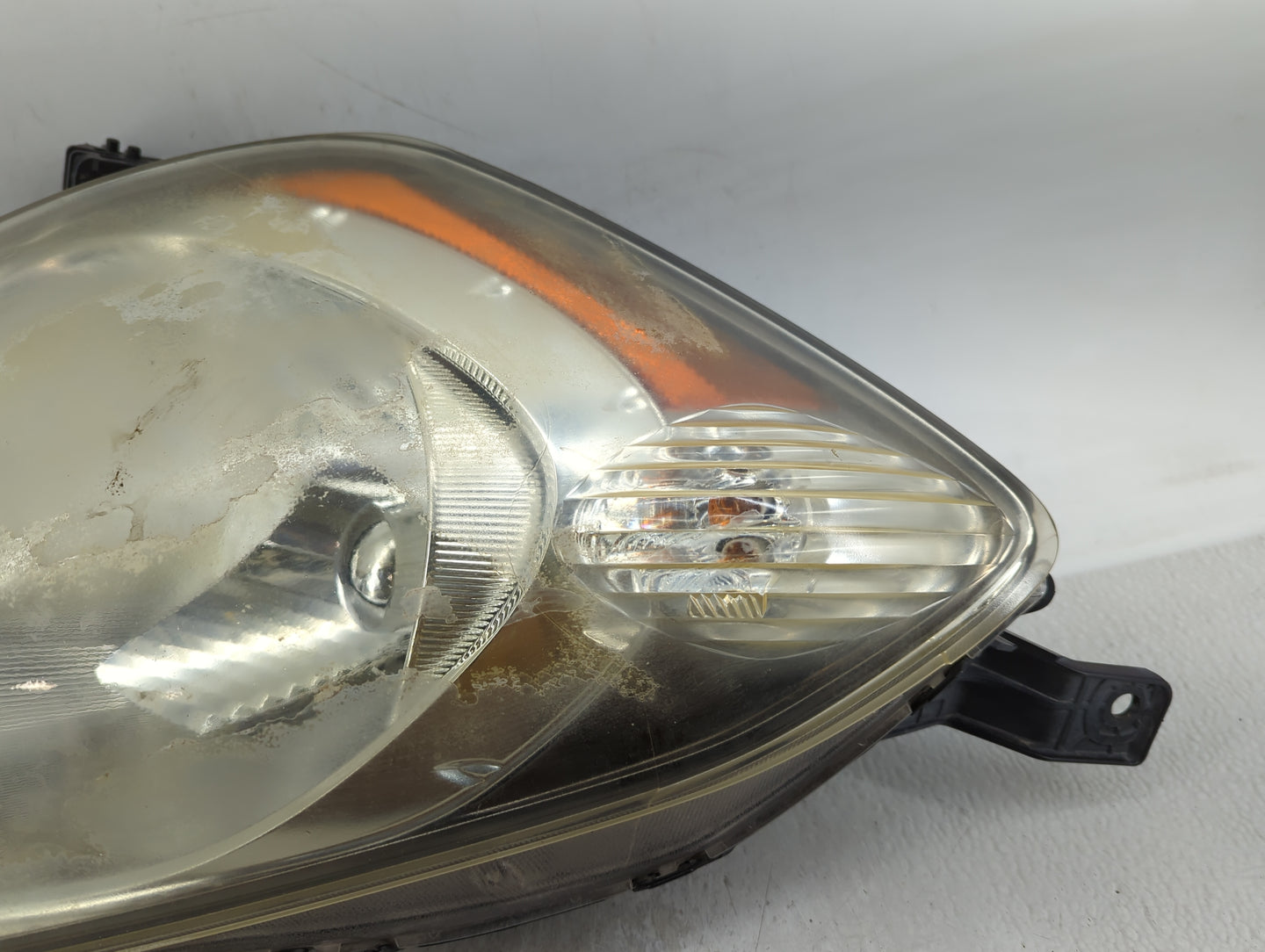 2009-2014 Honda Fit Passenger Right Oem Head Light Headlight Lamp - Oemusedautoparts1.com