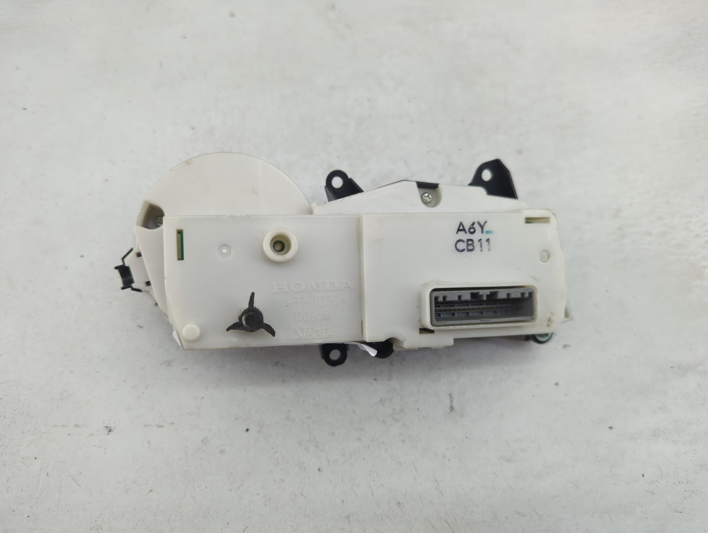 2012-2014 Honda Insight Climate Control Module Temperature AC/Heater Replacement Fits Fits 2012 2013 2014 OEM Used Auto Part