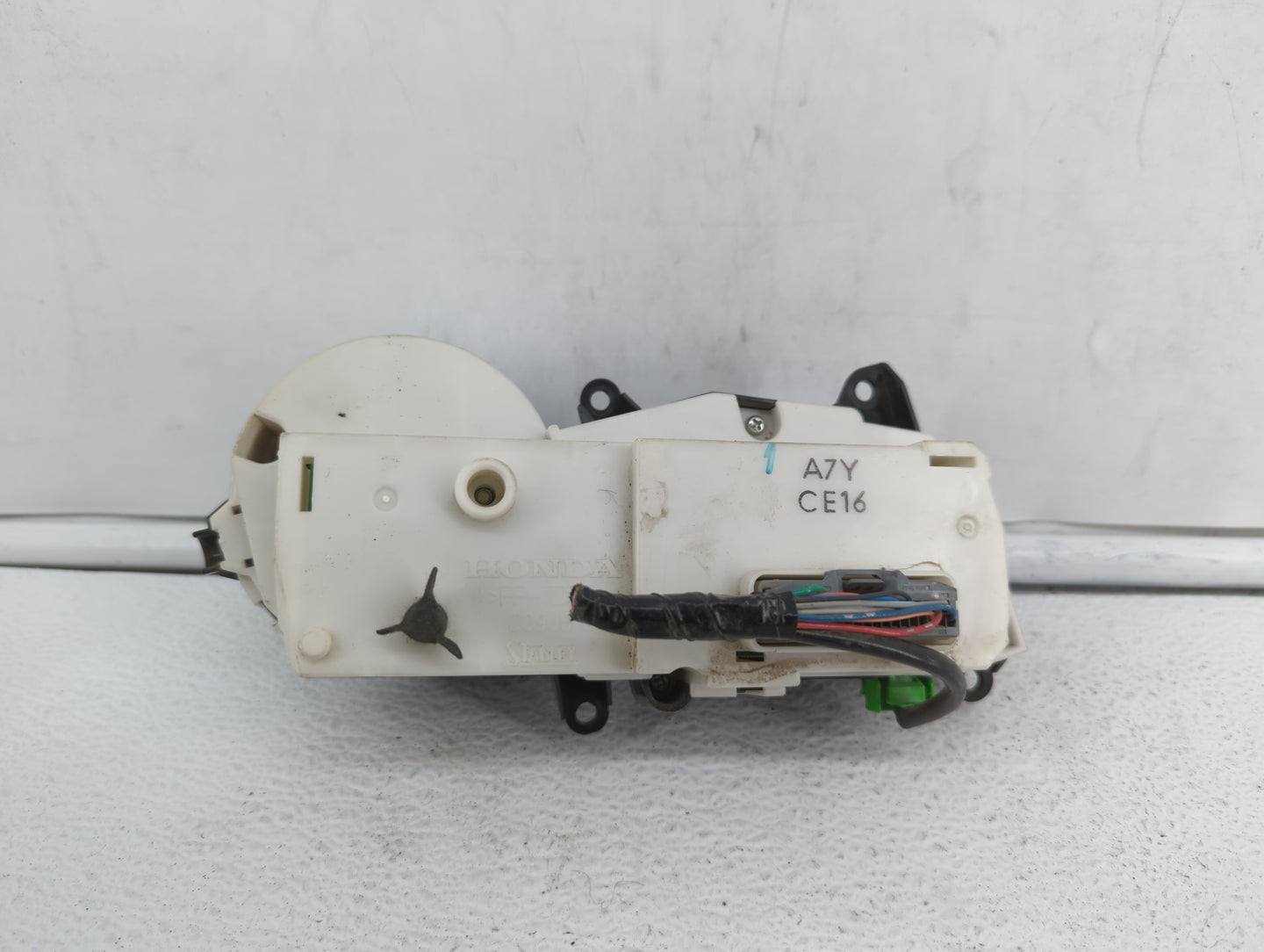 2012-2014 Honda Insight Climate Control Module Temperature AC/Heater Replacement Fits Fits 2012 2013 2014 OEM Used Auto Part
