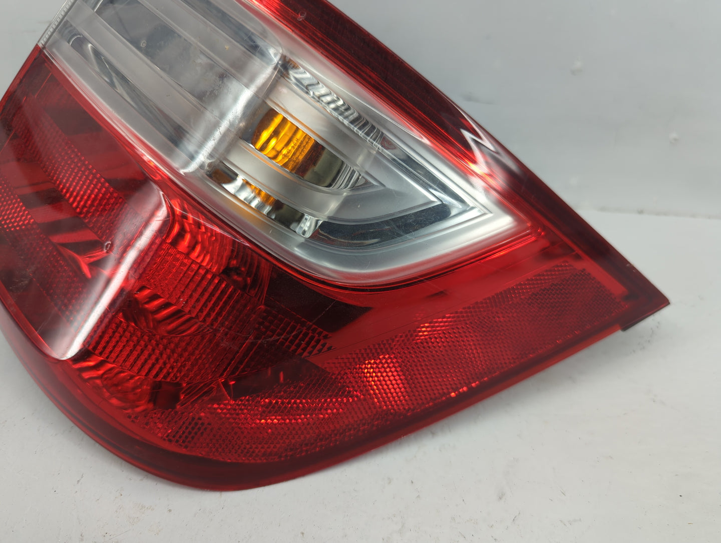 2011-2013 Honda Odyssey Tail Light Assembly Passenger Right OEM P/N:NAL 949 312 Fits Fits 2011 2012 2013 OEM Used Auto Parts