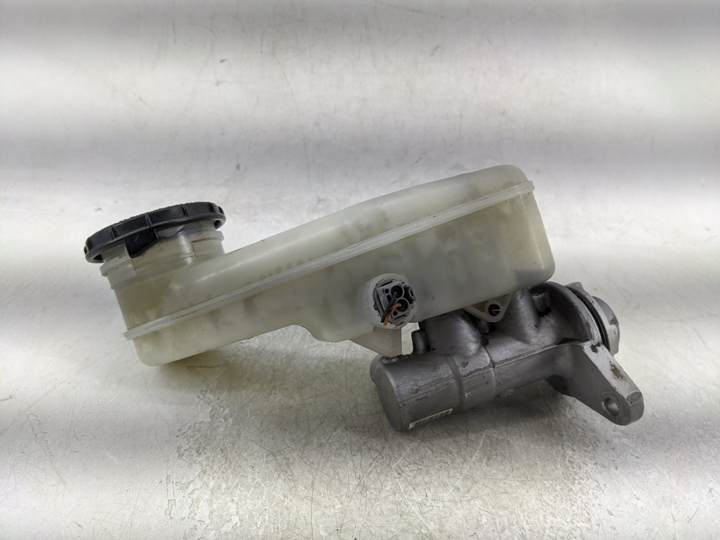2011-2017 Honda Odyssey Brake Master Cylinder - Oemusedautoparts1.com