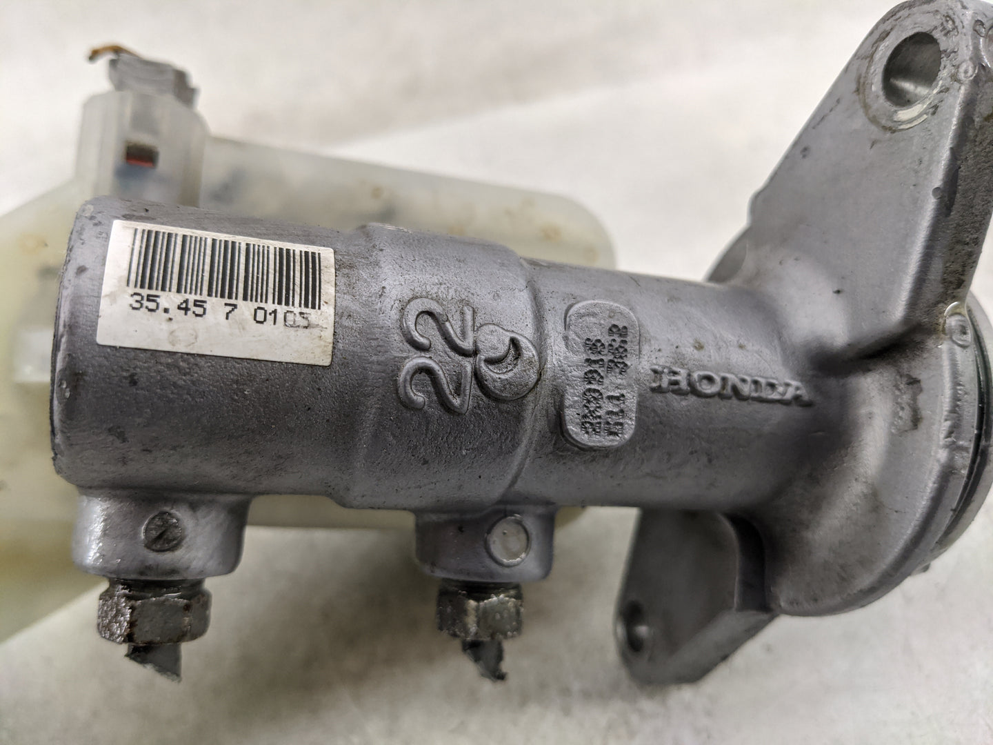 2011-2017 Honda Odyssey Brake Master Cylinder - Oemusedautoparts1.com