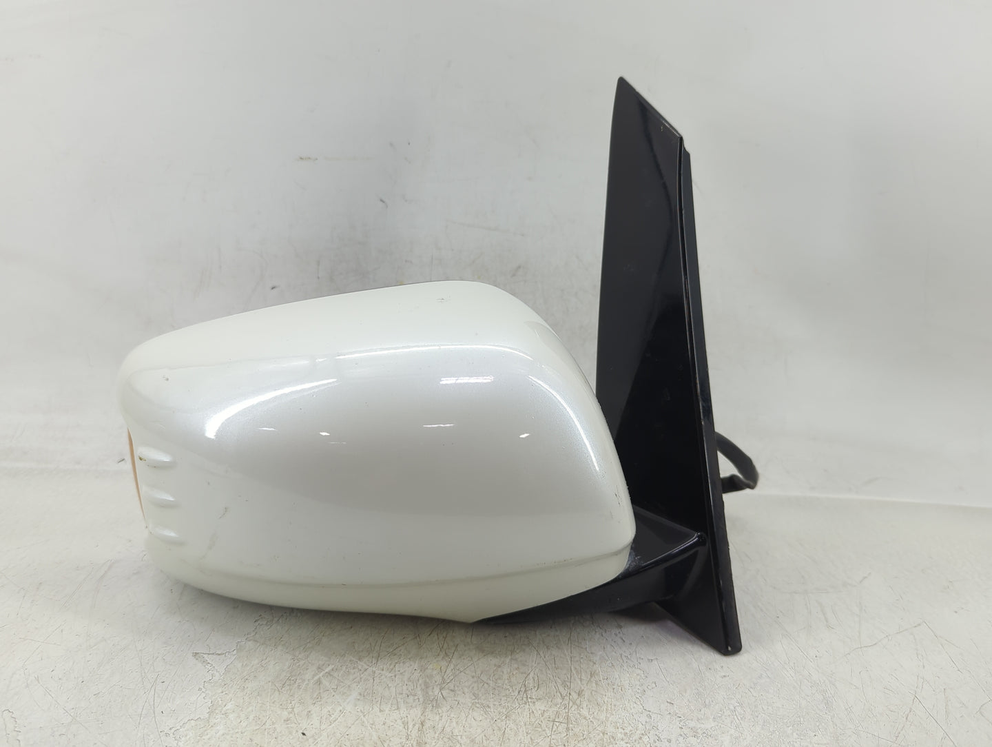 2011-2013 Honda Odyssey Passenger Side View Mirror - Right Door Mirror OEM Used - Oemusedautoparts1.com
