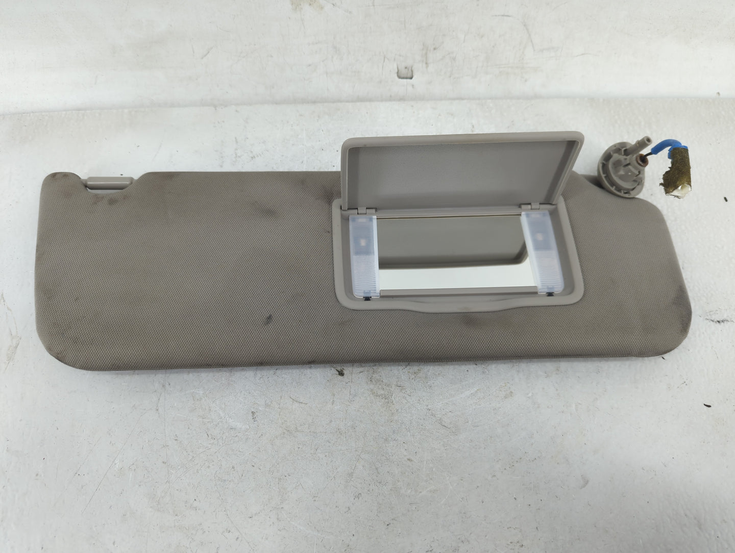 2011-2017 Honda Odyssey Sun Visor Shade Replacement Passenger Right Mirror Fits Fits 2011 2012 2013 2014 2015 2016 2017 OEM 