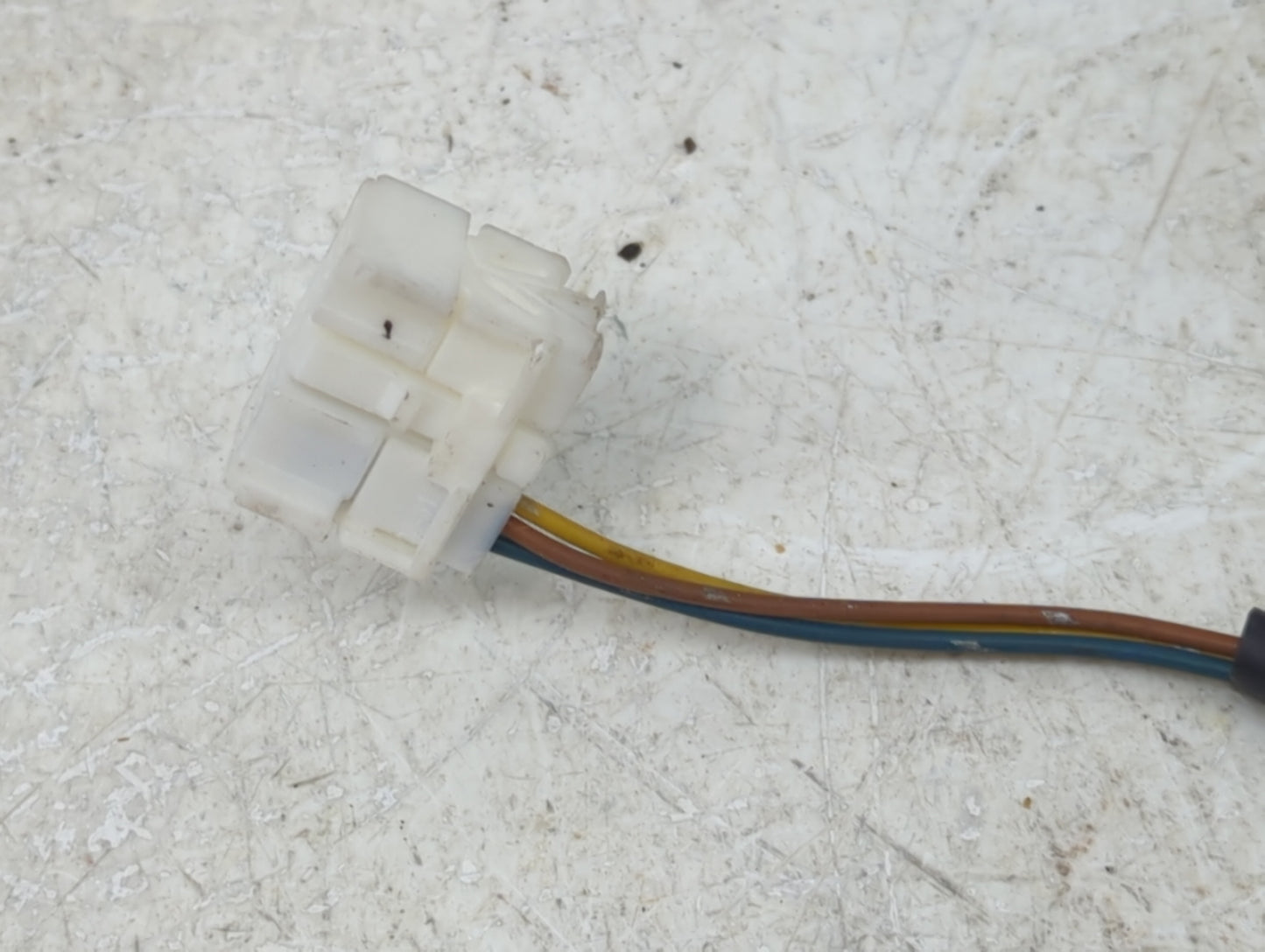 2011-2013 Honda Odyssey Driver Side View Mirror - Left Door Mirror OEM Used - Oemusedautoparts1.com