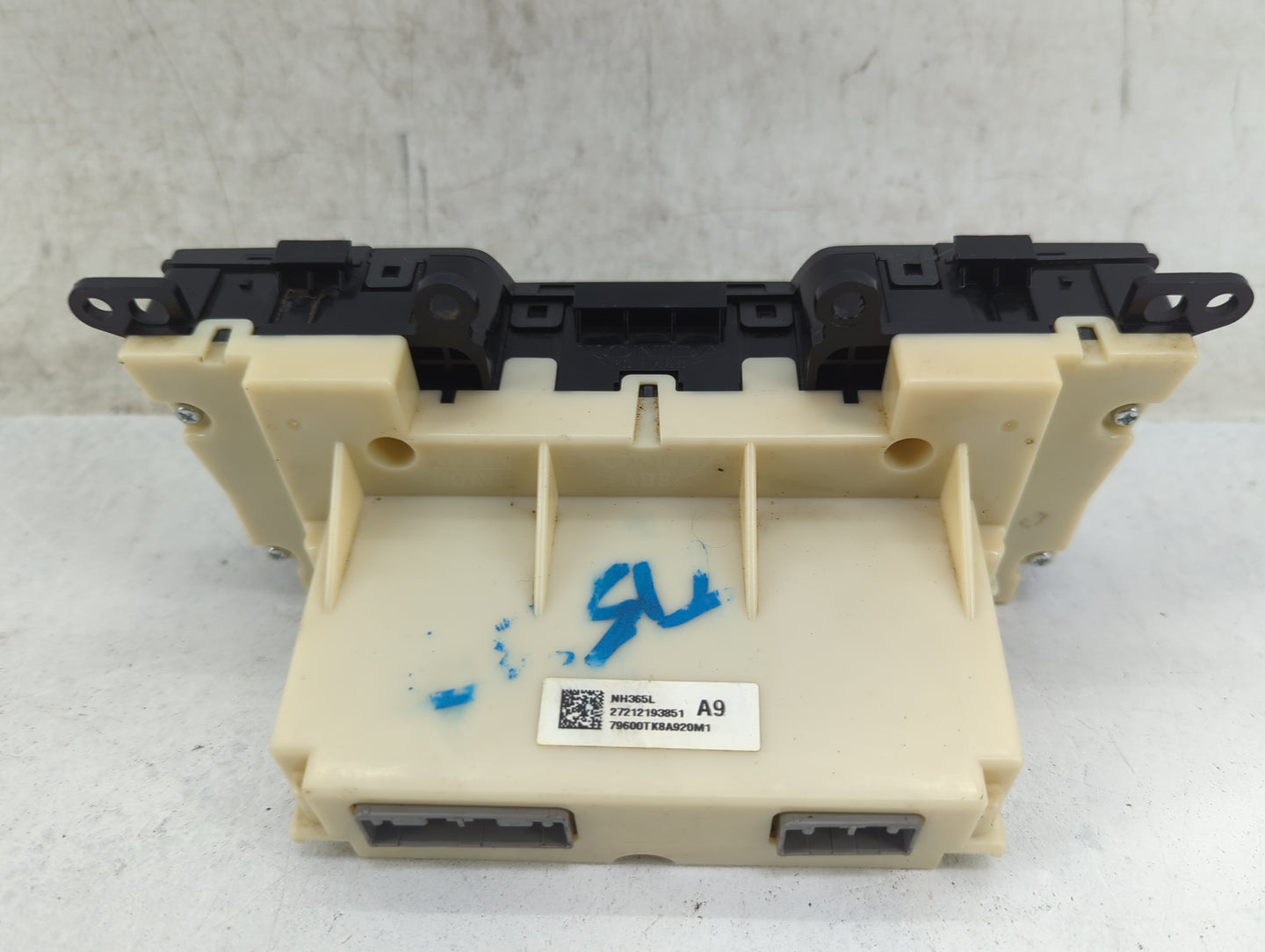 2011-2017 Honda Odyssey Climate Control Module Temperature AC/Heater Replacement P/N:79600TK8A920M1 Fits OEM Used Auto Parts