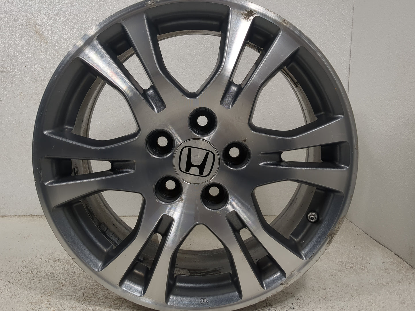 2011-2017 Honda Odyssey Oem Wheel Rim 5000405 - Oemusedautoparts1.com