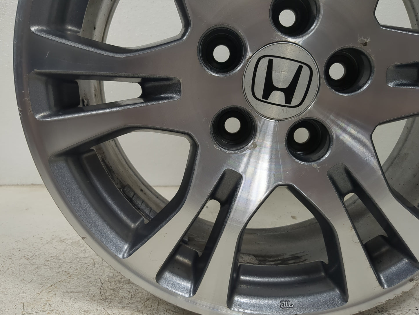 2011-2017 Honda Odyssey Oem Wheel Rim 5000405 - Oemusedautoparts1.com