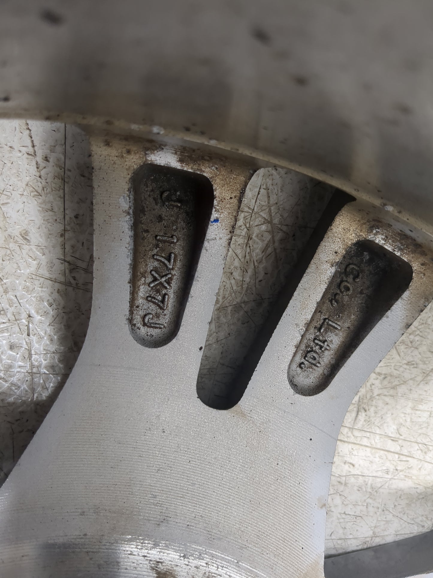 2011-2017 Honda Odyssey Oem Wheel Rim 5000405 - Oemusedautoparts1.com