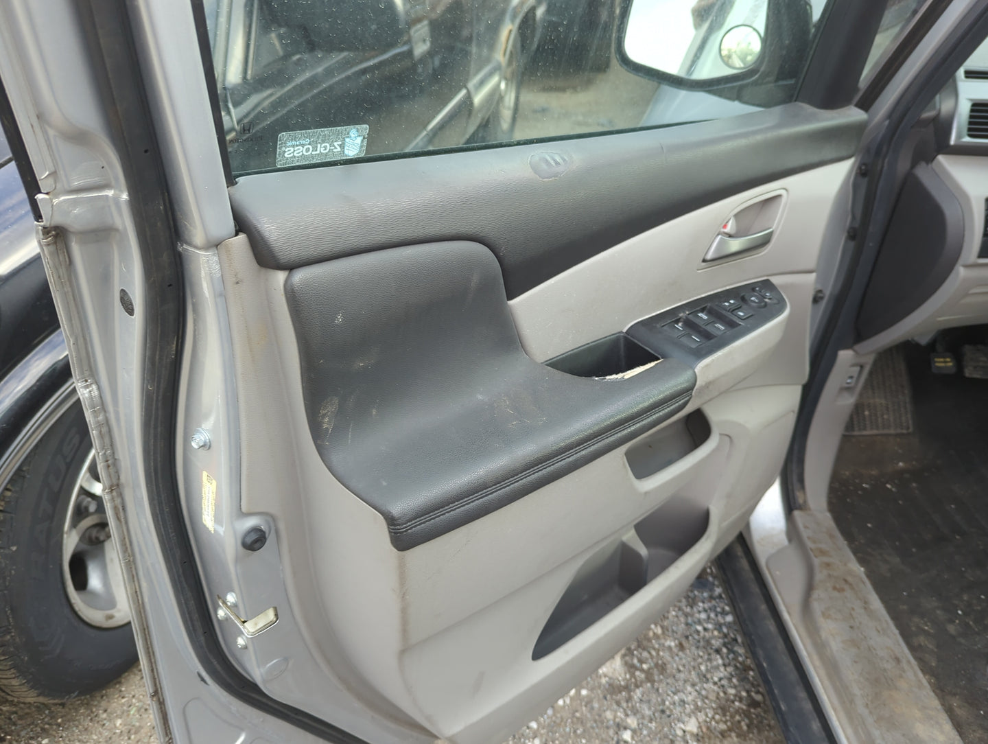 2013 Honda Odyssey Front Left Driver Interior Door Panel Trim - Oemusedautoparts1.com