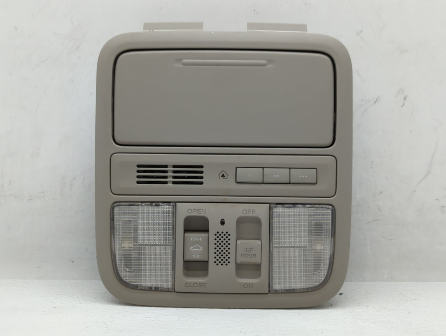 2013 Honda Odyssey Overhead Roof Console - Oemusedautoparts1.com