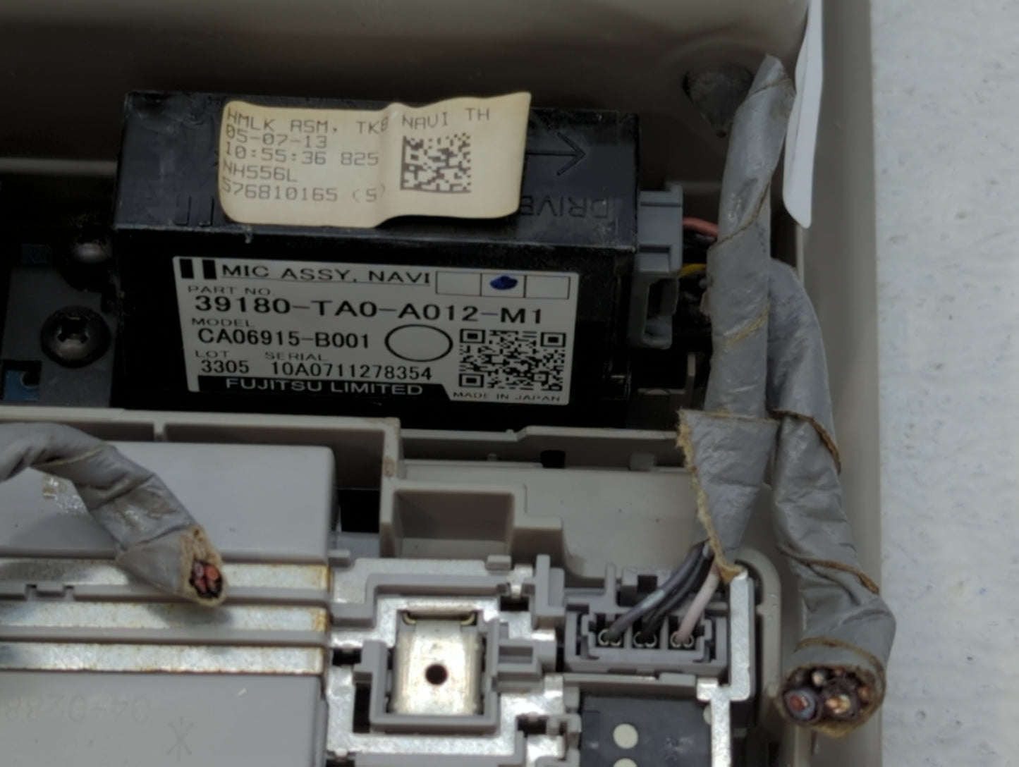 2013 Honda Odyssey Overhead Roof Console - Oemusedautoparts1.com