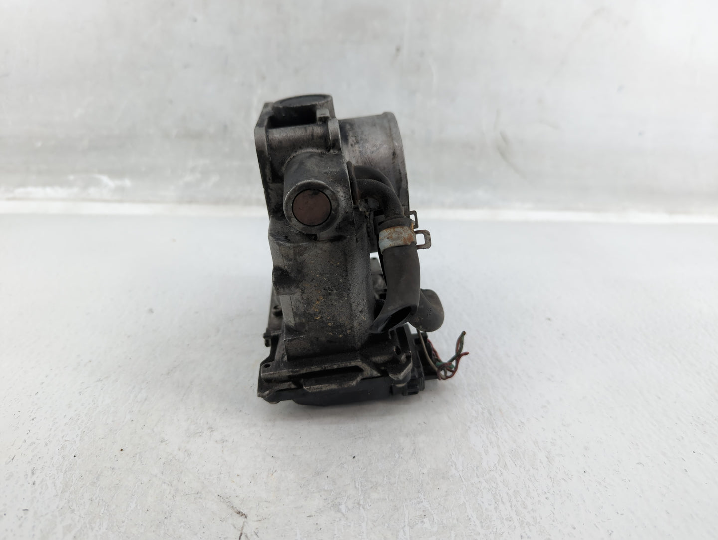 2011-2017 Honda Odyssey Throttle Body Fits Fits 2009 2010 2011 2012 2013 2014 2015 2016 2017 OEM Used Auto Parts - Oemusedau