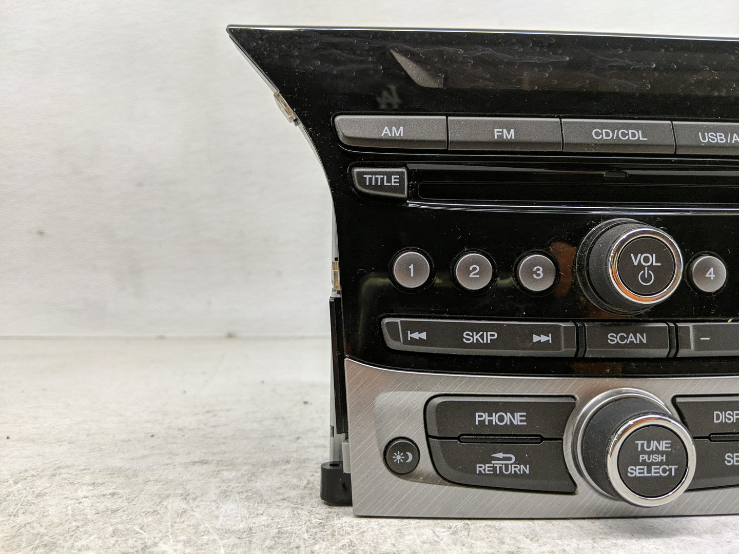 2013-2015 Honda Pilot Radio AM FM Cd Player Receiver Replacement P/N:39100-SZA-C211-M1 Fits Fits 2013 2014 2015 OEM Used Aut