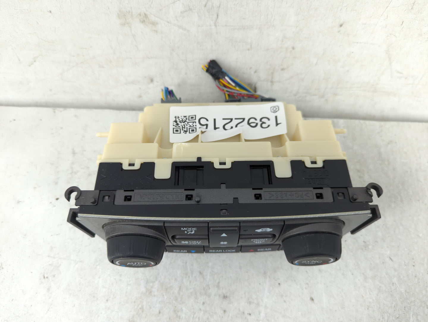 2013-2015 Honda Pilot Climate Control Module Temperature AC/Heater Replacement P/N:79600SZAA810M1 Fits Fits 2013 2014 2015 O