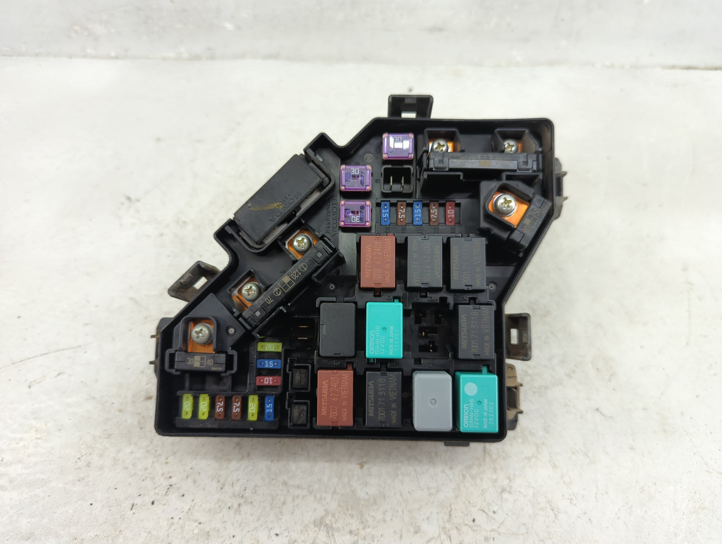 2012-2015 Honda Pilot Fusebox Fuse Box Panel Relay Module P/N:SZA-A521 Fits Fits 2012 2013 2014 2015 OEM Used Auto Parts - O