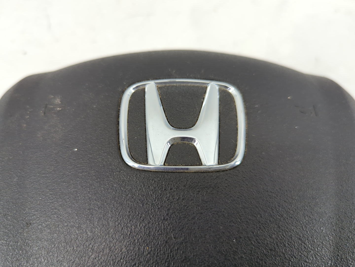 2009-2015 Honda Pilot Air Bag Driver Left Steering Wheel Mounted Fits Fits 2009 2010 2011 2012 2013 2014 2015 OEM Used Auto 
