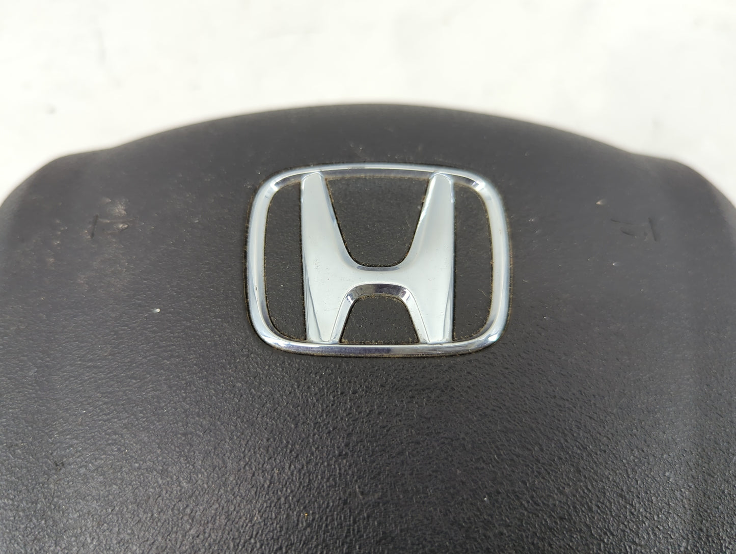 2009-2015 Honda Pilot Air Bag Driver Left Steering Wheel Mounted Fits Fits 2009 2010 2011 2012 2013 2014 2015 OEM Used Auto 