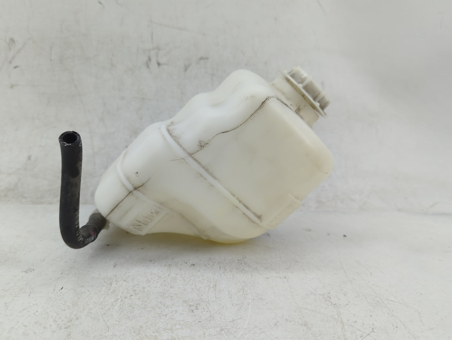 2009-2015 Honda Pilot Radiator Coolant Overflow Expansion Tank Bottle 1393383 - Oemusedautoparts1.com