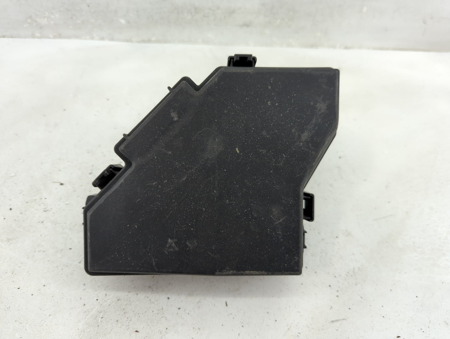 2012-2015 Honda Pilot Fusebox Fuse Box Panel Relay Module P/N:SZA-A521 Fits Fits 2012 2013 2014 2015 OEM Used Auto Parts - O