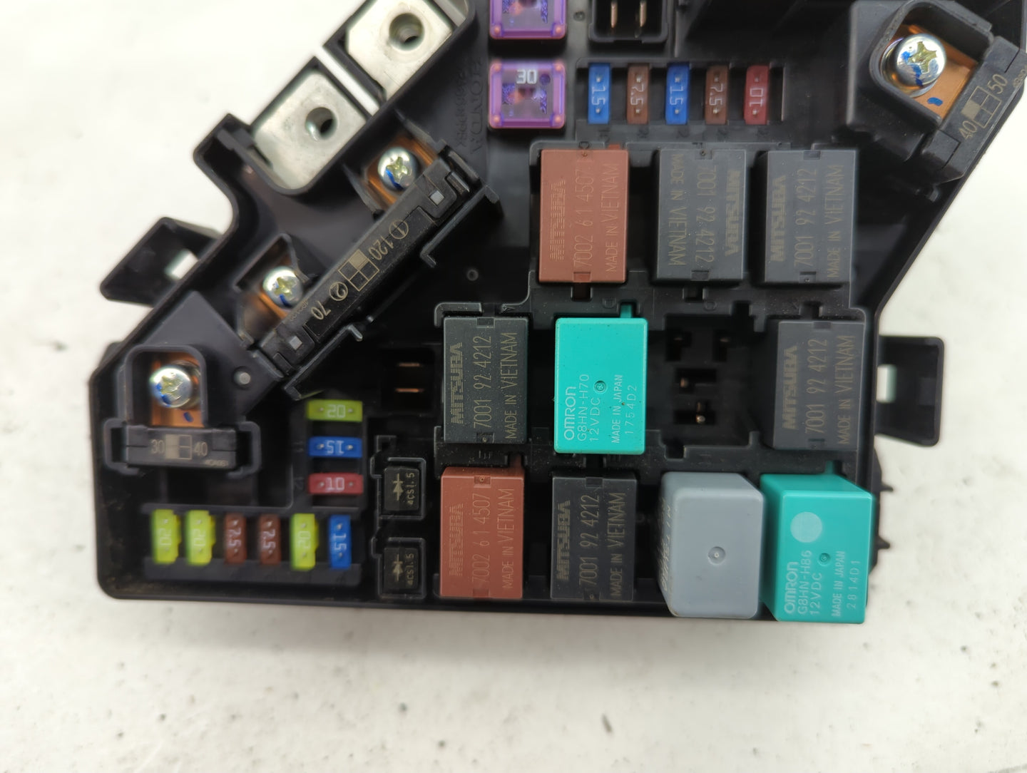 2012-2015 Honda Pilot Fusebox Fuse Box Panel Relay Module P/N:SZA-A521 Fits Fits 2012 2013 2014 2015 OEM Used Auto Parts - O