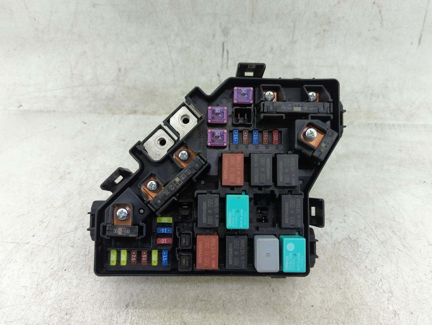2012-2015 Honda Pilot Fusebox Fuse Box Panel Relay Module P/N:SZA-A521 Fits Fits 2012 2013 2014 2015 OEM Used Auto Parts - O