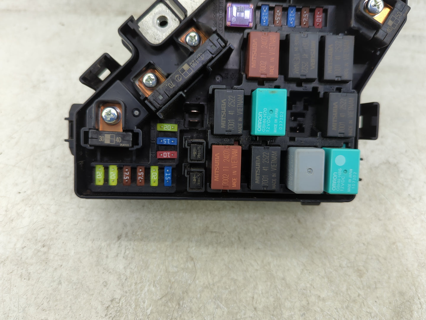 2012-2015 Honda Pilot Fusebox Fuse Box Panel Relay Module P/N:SZA-A521 Fits Fits 2012 2013 2014 2015 OEM Used Auto Parts - O