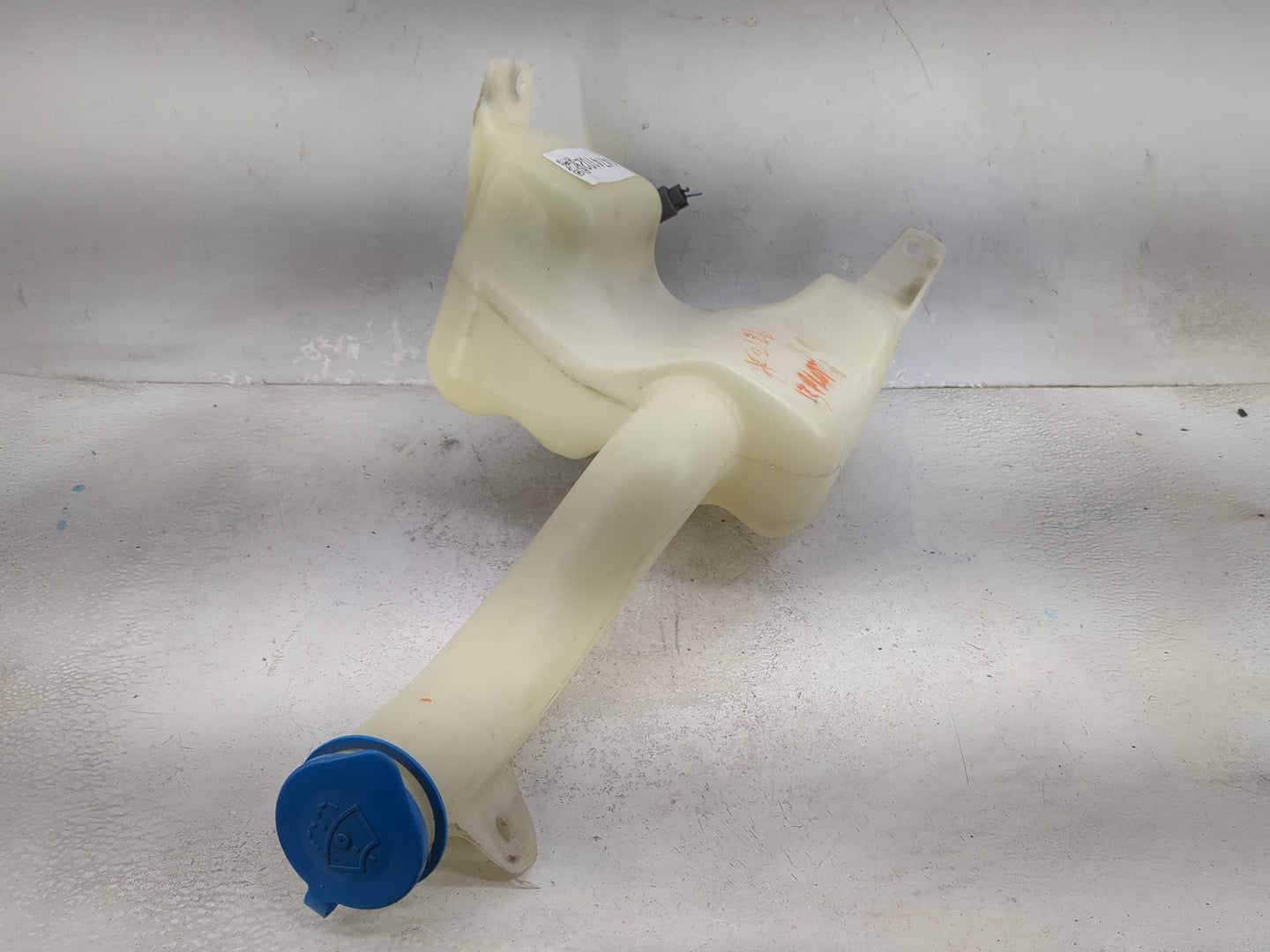 2013 Honda Pilot Windshield Washer Fluid Reservoir Bottle Oem - Oemusedautoparts1.com