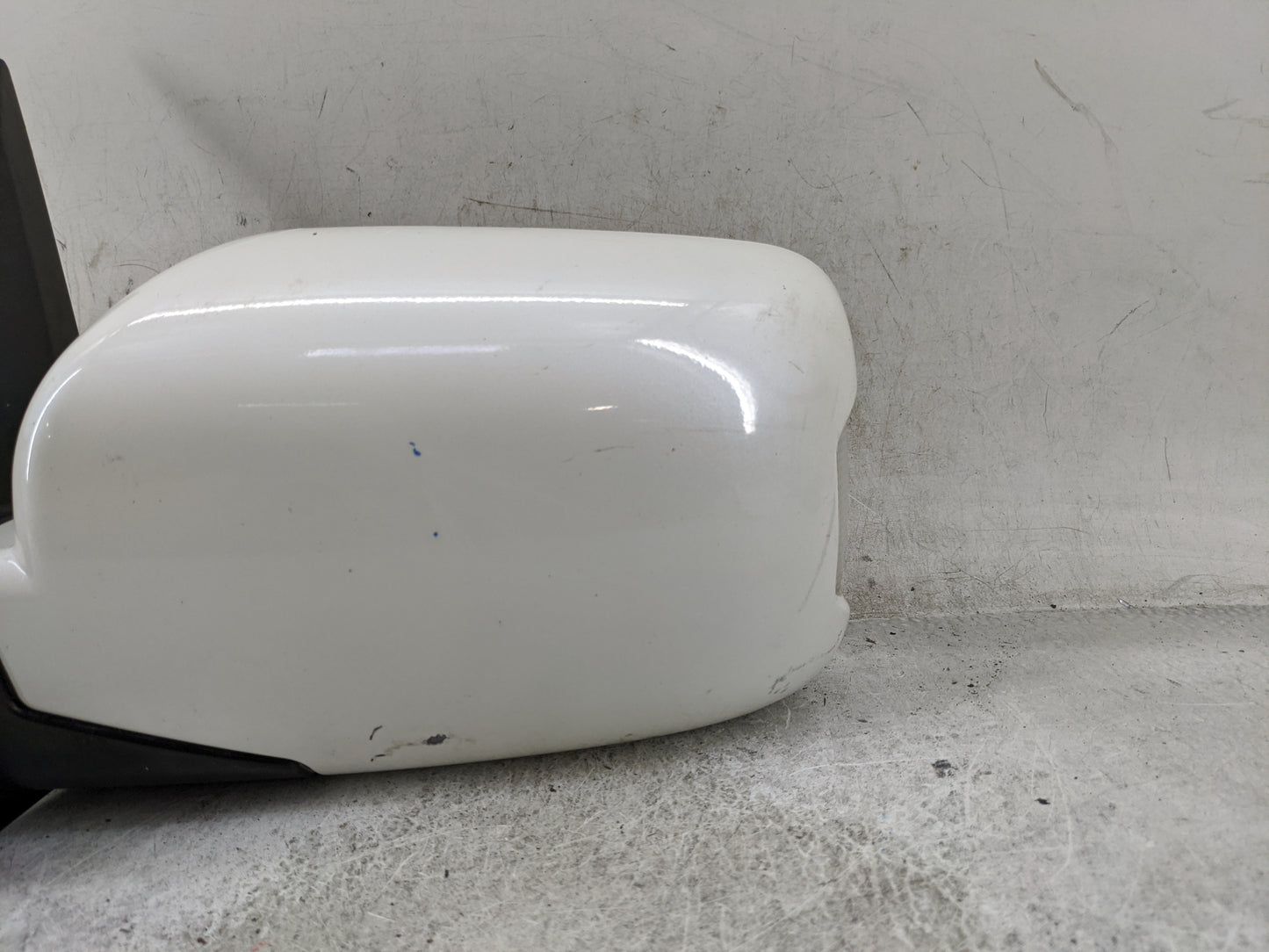 2009-2015 Honda Pilot Driver Side View Mirror - Left Door Mirror OEM Used - Oemusedautoparts1.com