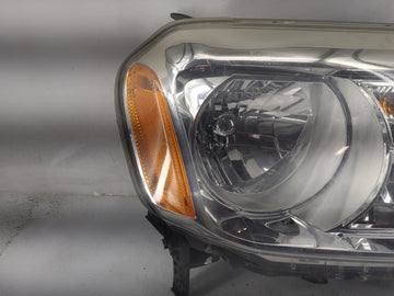 2012-2015 Honda Pilot Passenger Right Oem Head Light Headlight Lamp
