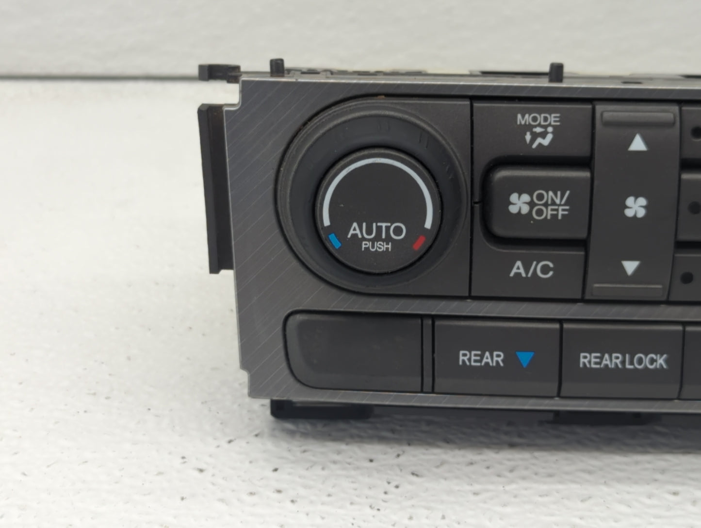 2013-2015 Honda Pilot Climate Control Module Temperature AC/Heater Replacement P/N:79600SZAA910M1 Fits Fits 2013 2014 2015 O