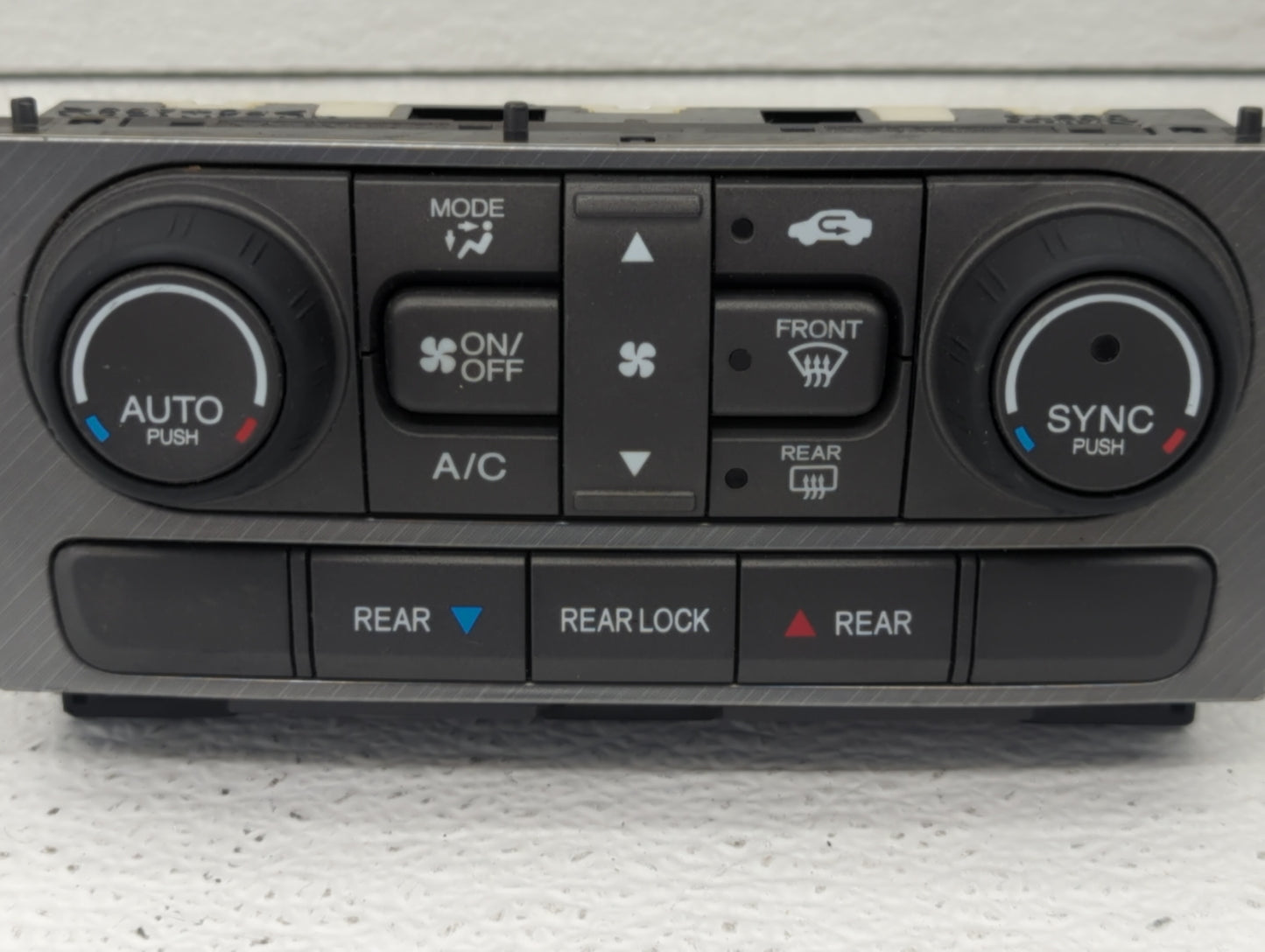 2013-2015 Honda Pilot Climate Control Module Temperature AC/Heater Replacement P/N:79600SZAA910M1 Fits Fits 2013 2014 2015 O