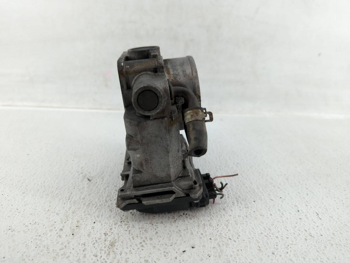 2009-2015 Honda Pilot Throttle Body P/N:GMC1E Fits Fits 2009 2010 2011 2012 2013 2014 2015 2016 2017 OEM Used Auto Parts - O