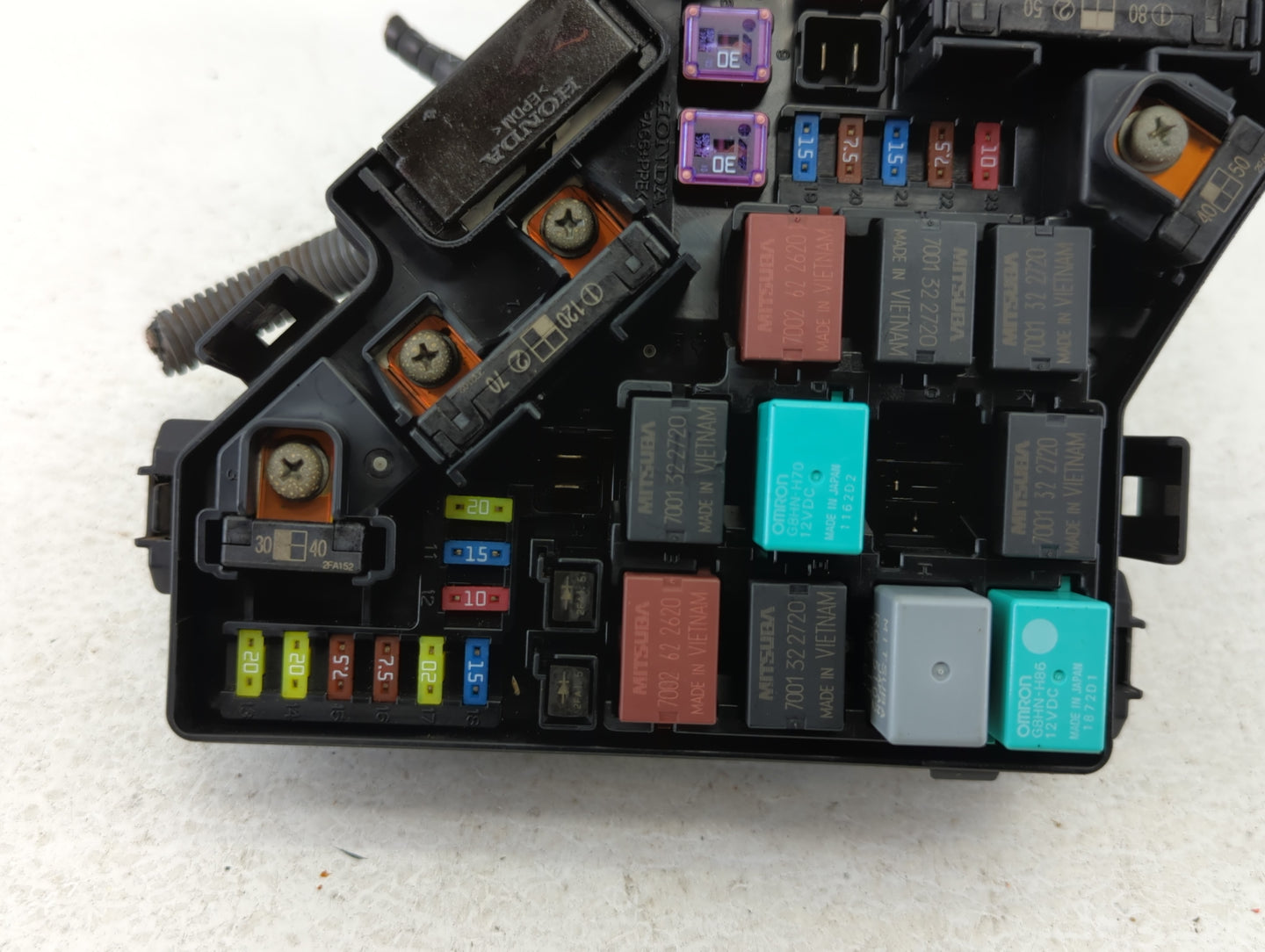 2012-2015 Honda Pilot Fusebox Fuse Box Panel Relay Module P/N:PA693XR40 SZA-A521 Fits Fits 2012 2013 2014 2015 OEM Used Auto