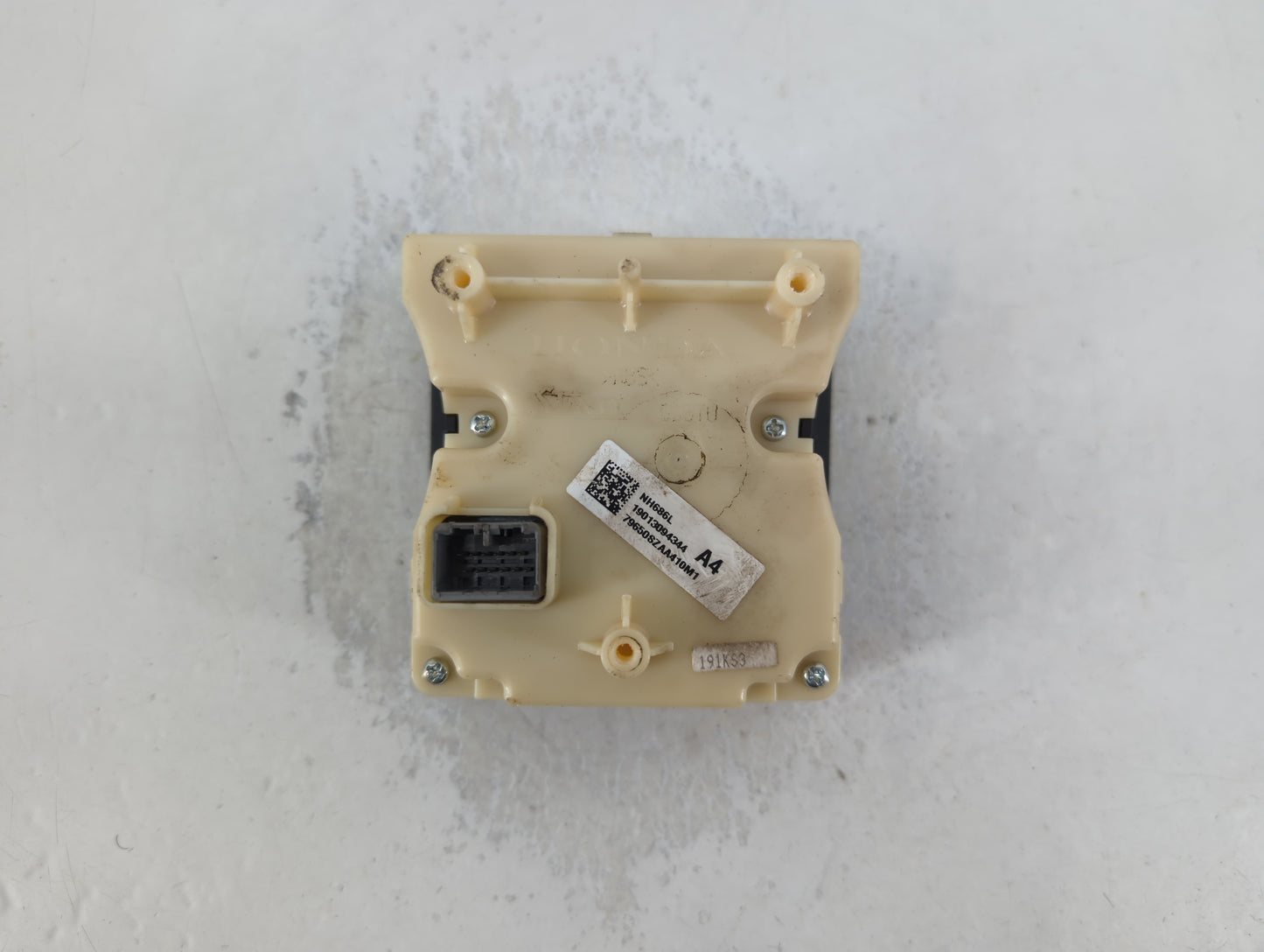 2009-2015 Honda Pilot Climate Control Module Temperature AC/Heater Replacement P/N:32612094218 NH686L Fits OEM Used Auto Par