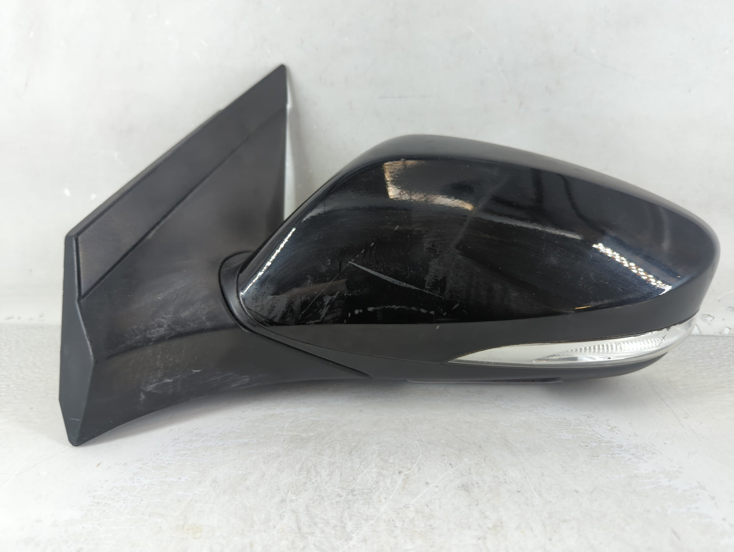 2012-2014 Hyundai Accent Driver Side View Mirror - Left Door Mirror OEM Used - Oemusedautoparts1.com